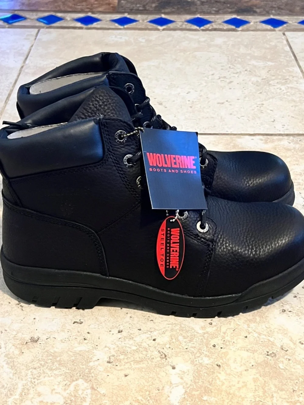BRAND NEW Men's 6